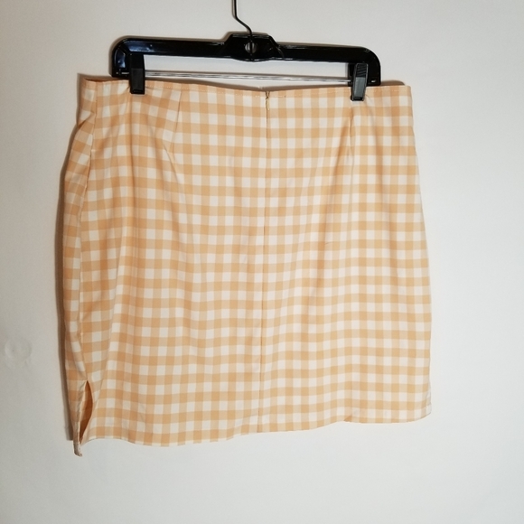 BooHoo Skirt Women's 12 Mini Pastel Peach Checks Back Zip New With Tags - Picture 3 of 6